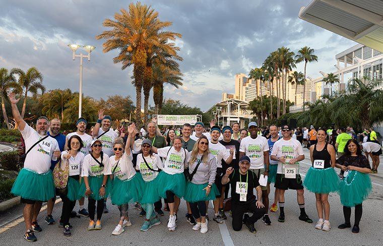 Orlando, FL - The AACR 2023 Annual Meeting - Associate Council Members during Runners for Research 5K Run/Walk at the American Association for Cancer Research Annual Meeting here today, Saturday April 15, 2023. Physicians, researchers, health care professionals, cancer survivors and patient advocates are expected to attend the meeting at the Orange County Convention Center. The Annual Meeting highlights the latest findings in all major areas of cancer research from basic through clinical and epidemiological studies. Photo by © AACR/Scott Morgan 2023 Contact Info: todd@medmeetingimages.com Keywords: Associate Council Members - Runners for Research 5K Run/Walk